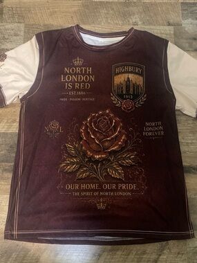 North London Is Red Burgundy Graphic Tee - Unbranded